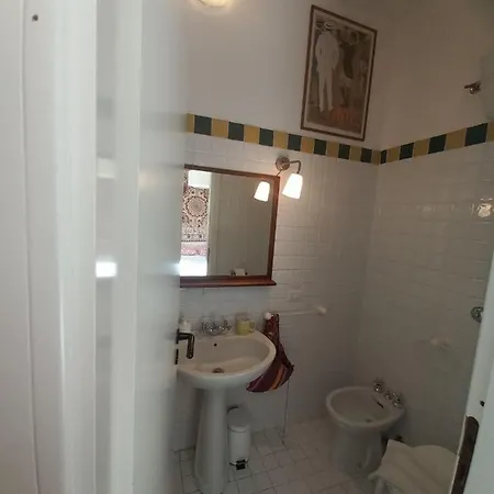 Azienda Agricola Il Querceto Фермерский дом Marsicovetere